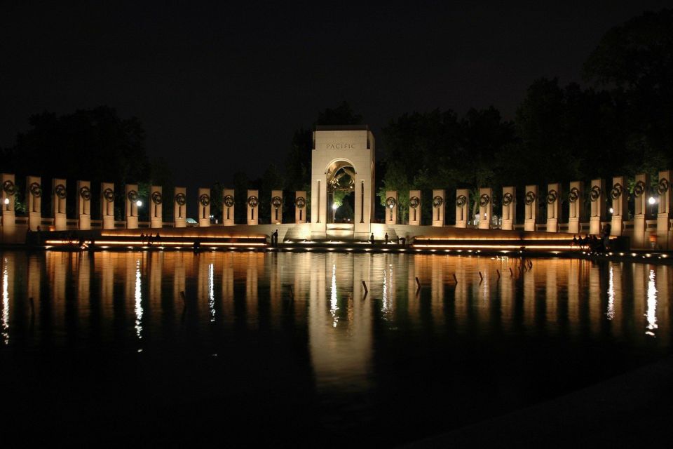Washington DC: Night Tour with 10+ Stops, Admission Tickets - WWII Memorial: your best chance for guided “what am I looking at?”