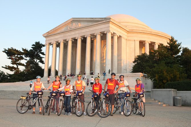 Washington DC Sites at Night Guided Bicycle Tour - Vietnam to Lincoln: Vietnam Memorials, the Korean War, and MLK’s Stone of Hope