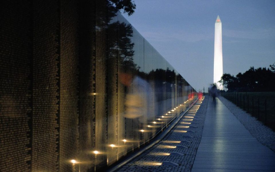Washington DC: Small-Group 3-Hour Night Tour - Jefferson Memorial: A Calm Counterpoint